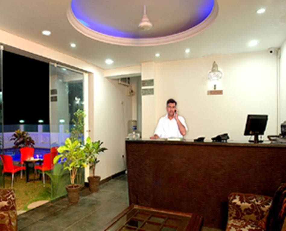 Rishikesh Inn By One Hotels Risikés Kültér fotó